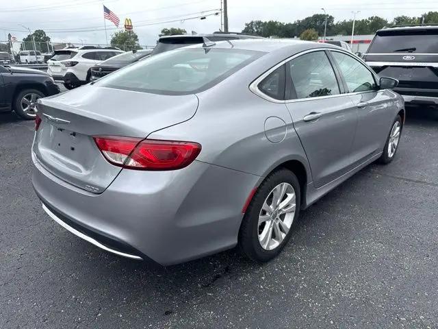 2016 Chrysler 200 Limited