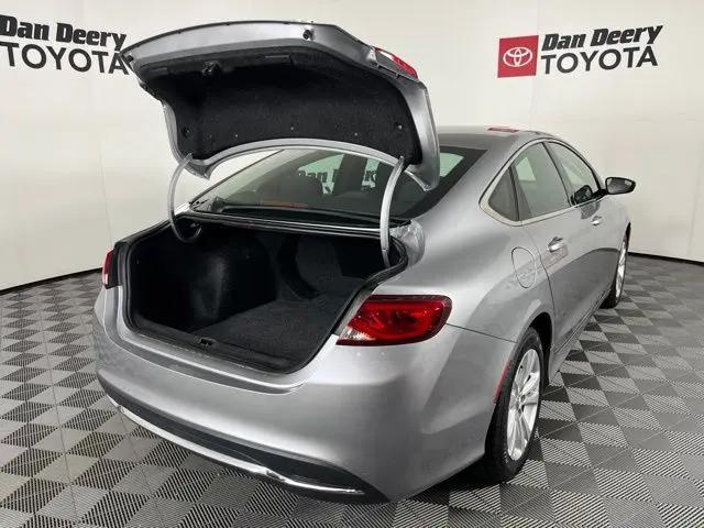 2016 Chrysler 200 Limited