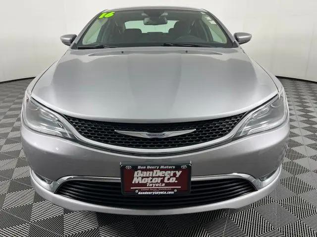 2016 Chrysler 200 Limited