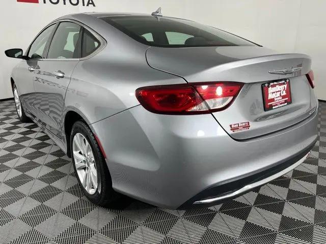 2016 Chrysler 200 Limited
