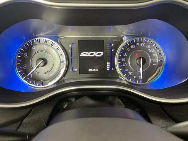 2016 Chrysler 200 Limited
