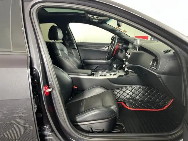 2019 Kia Stinger GT1