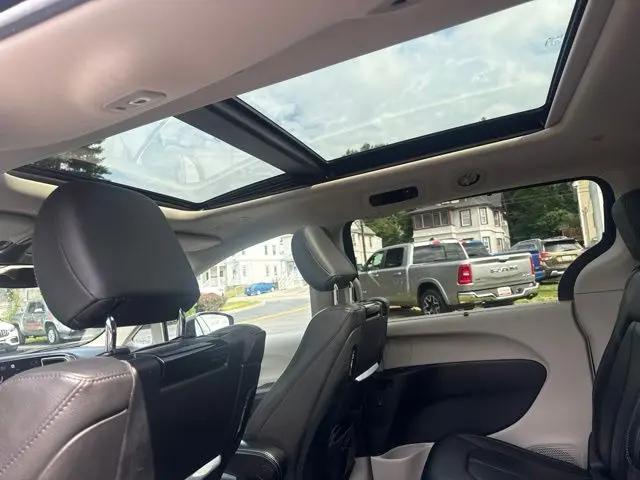 2021 Chrysler Pacifica Touring L
