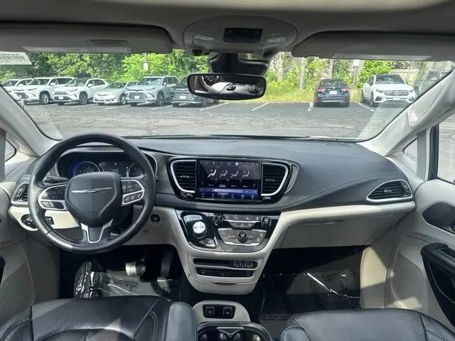 2021 Chrysler Pacifica Touring L