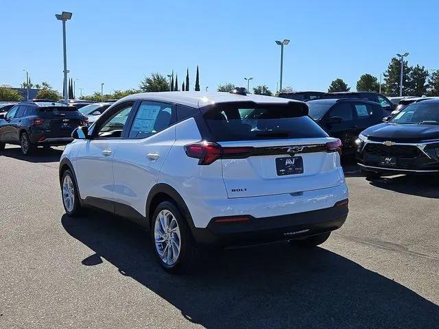 2027 Chevrolet Bolt LT FWD