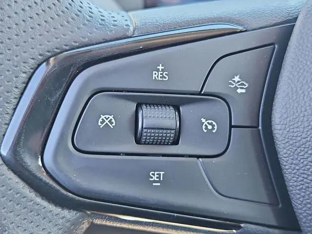 2027 Chevrolet Bolt LT FWD