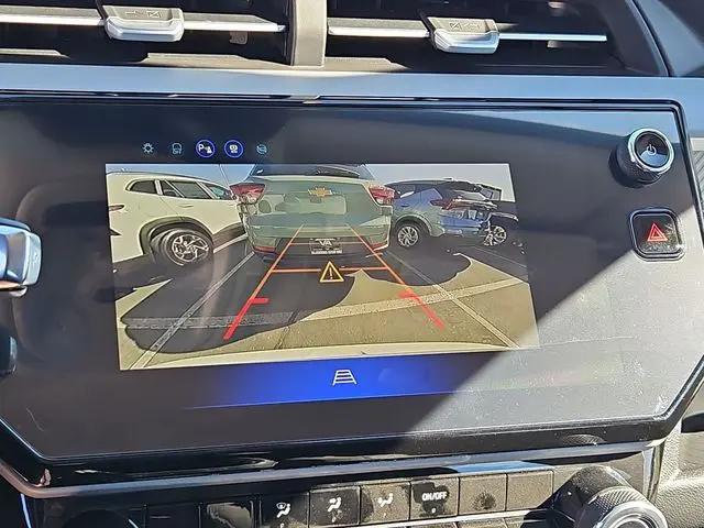 2027 Chevrolet Bolt LT FWD