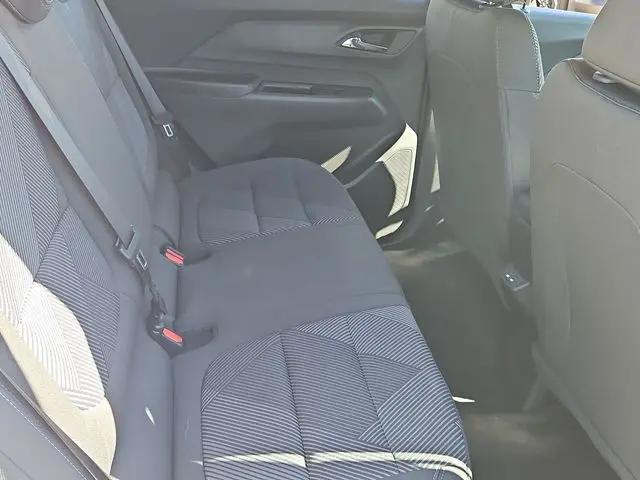 2027 Chevrolet Bolt LT FWD