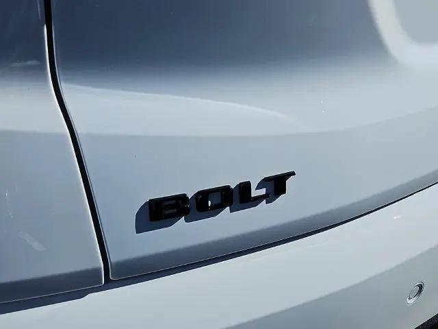 2027 Chevrolet Bolt LT FWD
