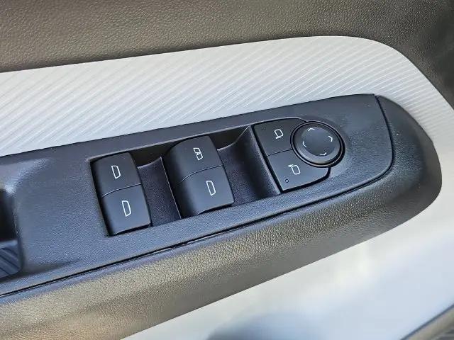 2027 Chevrolet Bolt LT FWD