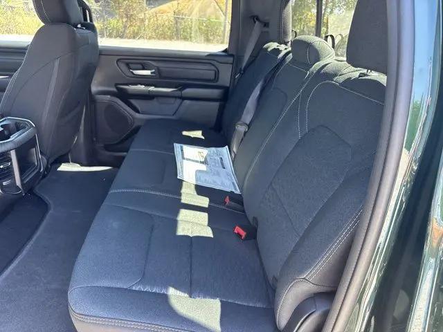 2026 Ram 1500 Express Crew Cab 4x4 57 Box