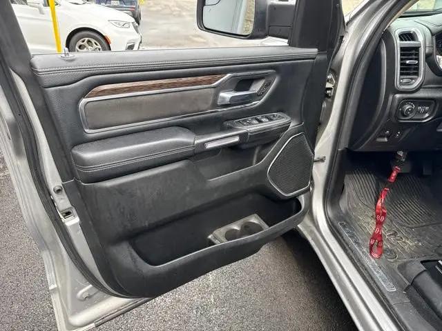 2019 Ram 1500 Laramie Crew Cab 4x4 57 Box
