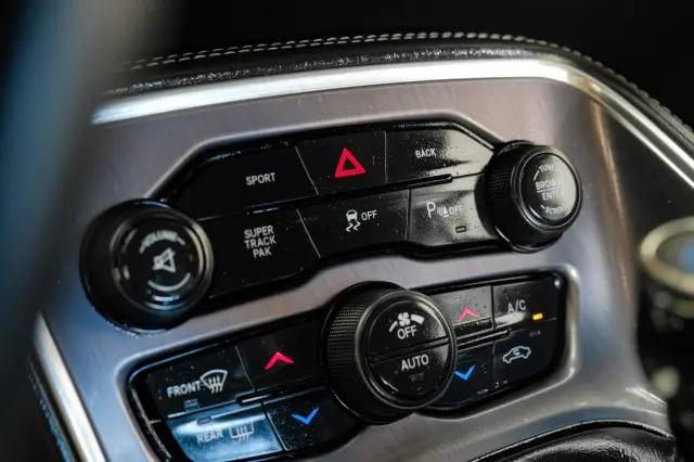 2015 Dodge Challenger R/T Scat Pack