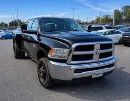 2018 Ram 3500 SLT Crew Cab 4x4 8 Box