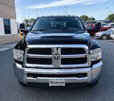 2018 Ram 3500 SLT Crew Cab 4x4 8 Box