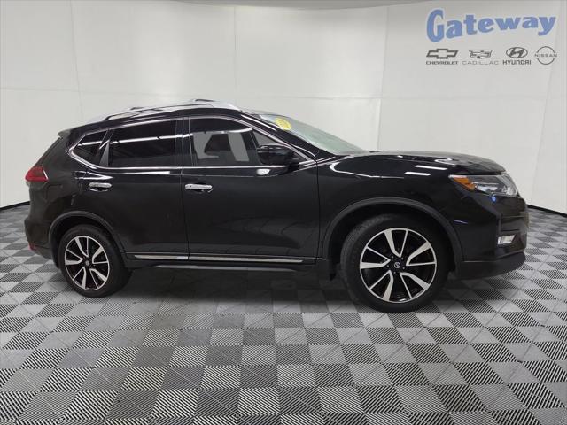2018 Nissan Rogue SL for sale in FARGO, ND