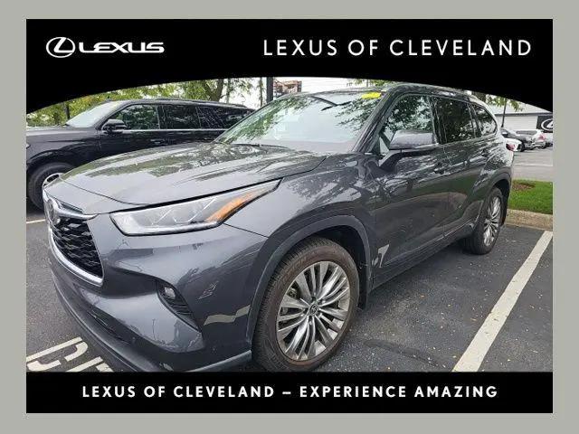 2021 Toyota Highlander Limited for sale in Brook Park, OH