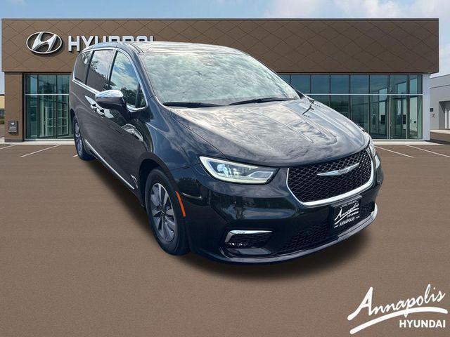 2023 Chrysler Pacifica Hybrid Limited