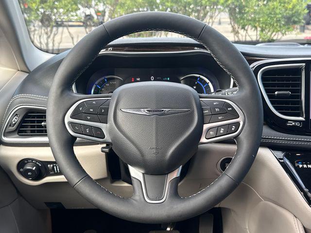 2023 Chrysler Pacifica Hybrid Limited