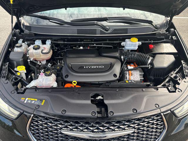 2023 Chrysler Pacifica Hybrid Limited