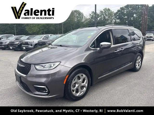 2022 Chrysler Pacifica Limited for sale in Stonington, CT