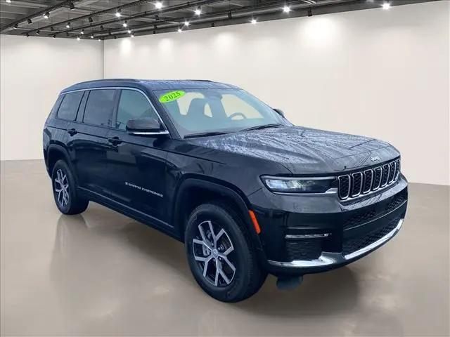 2025 Jeep Grand Cherokee L Limited 4x4 for sale in Williamsville, NY