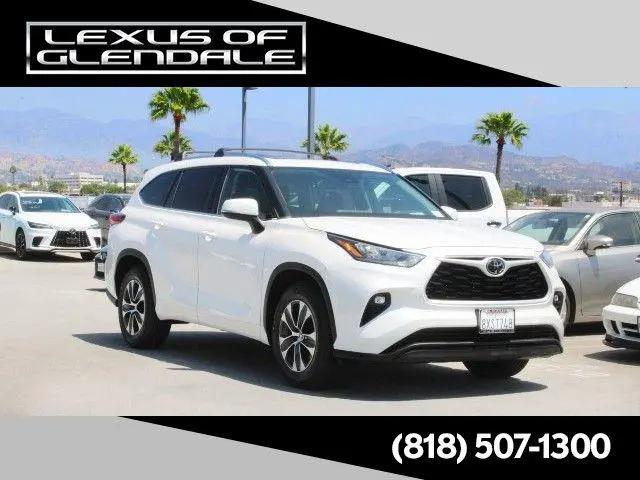 2020 Toyota Highlander XLE for sale in Glendale, CA