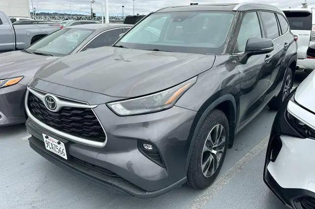 2022 Toyota Highlander XLE for sale in Oakland, CA