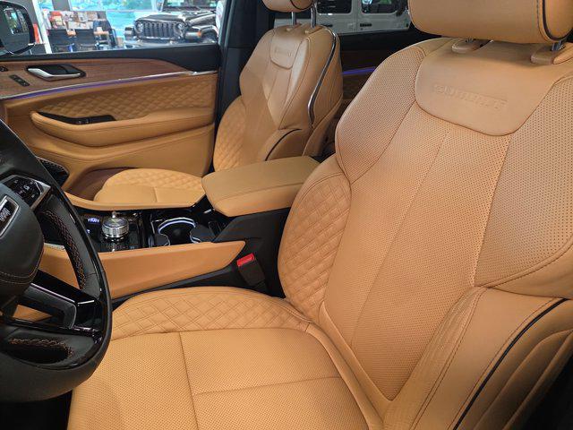 2027 Jeep Grand Cherokee GRAND CHEROKEE L SUMMIT 4X4 2027 Jeep Grand Cherokee GRAND CHEROKEE L SUMMIT 4X4