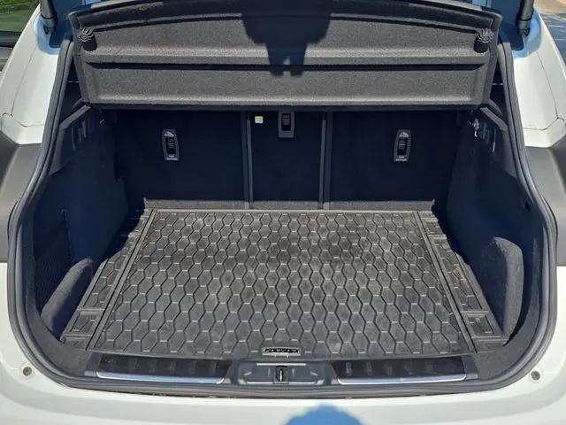 2023 Jaguar F-PACE SVR P550 AWD Automatic