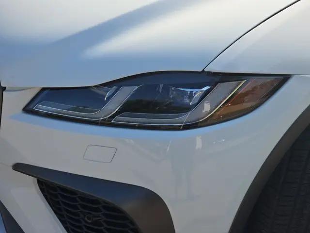 2023 Jaguar F-PACE SVR P550 AWD Automatic