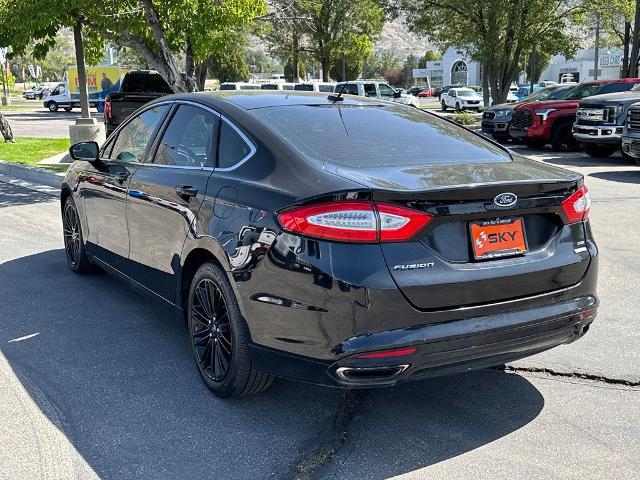 2016 Ford Fusion SE