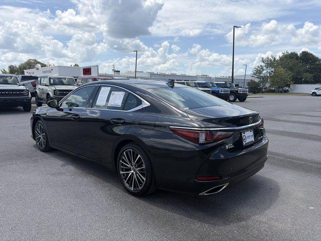 2023 Lexus ES 350 Base