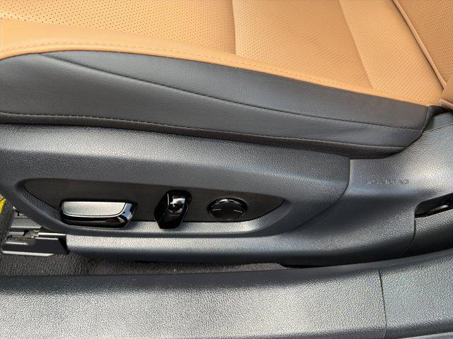 2023 Lexus ES 350 Base