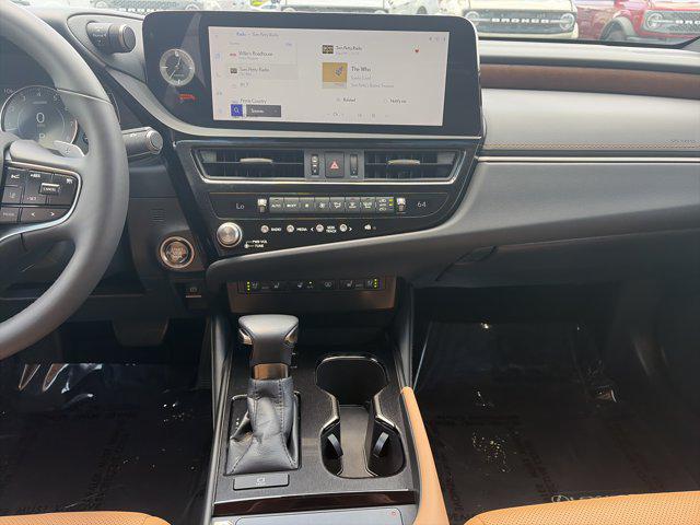 2023 Lexus ES 350 Base