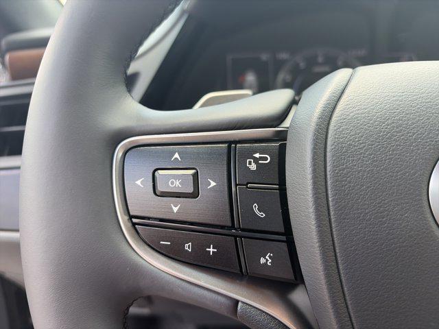 2023 Lexus ES 350 Base