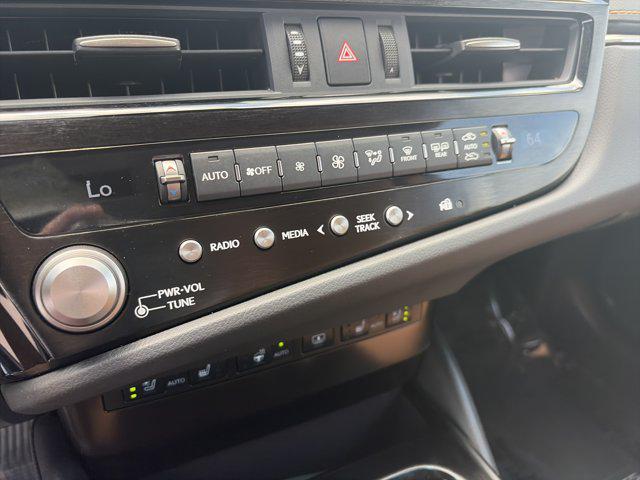 2023 Lexus ES 350 Base