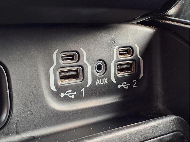2022 Ram 1500 Big Horn Crew Cab 4x4 57 Box