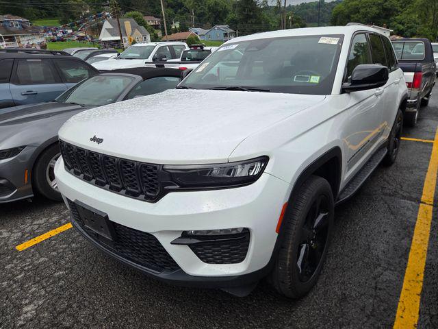 2023 Jeep Grand Cherokee Limited 4x4 for sale in PLEASANT VLY, WV