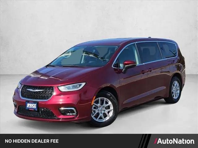 2023 Chrysler Pacifica Touring L for sale in Denton, TX