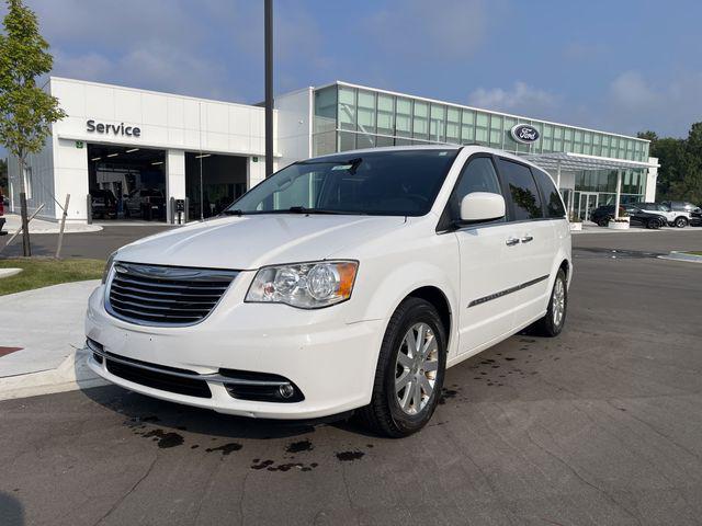 2016 Chrysler Town & Country Touring for sale in Lake Orion, MI