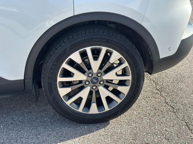 2020 Ford Escape Titanium Hybrid
