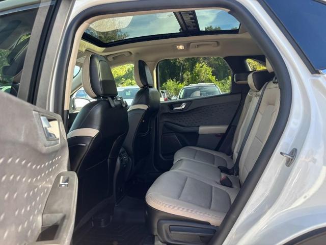 2020 Ford Escape Titanium Hybrid