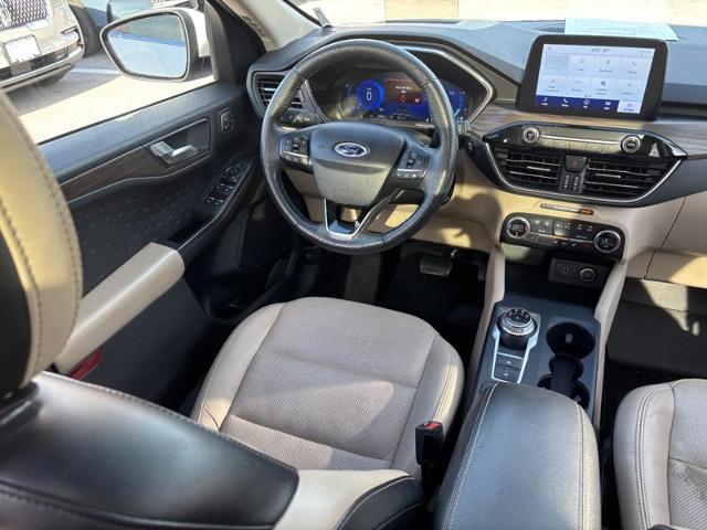 2020 Ford Escape Titanium Hybrid
