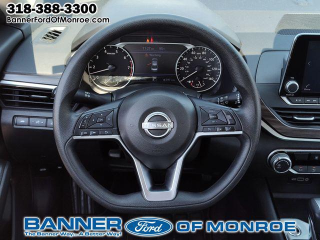 2024 Nissan Altima SV FWD