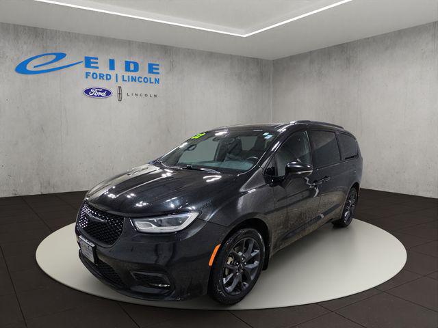 2022 Chrysler Pacifica Touring L AWD