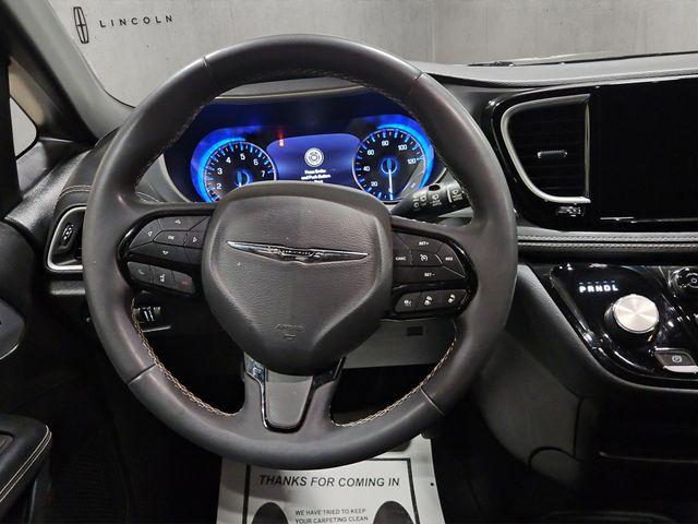 2022 Chrysler Pacifica Touring L AWD