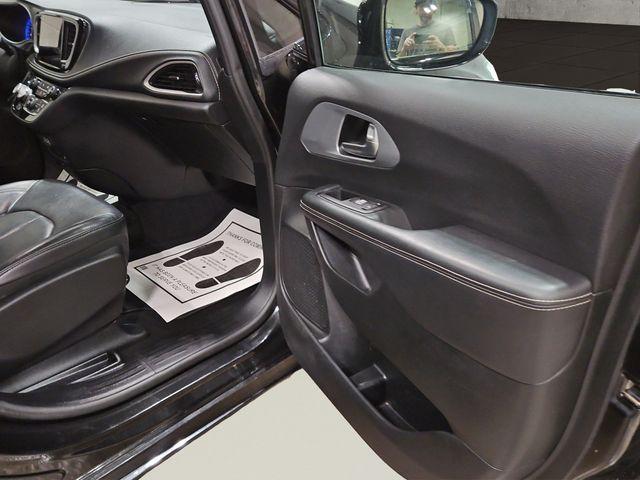 2022 Chrysler Pacifica Touring L AWD