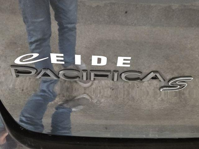 2022 Chrysler Pacifica Touring L AWD