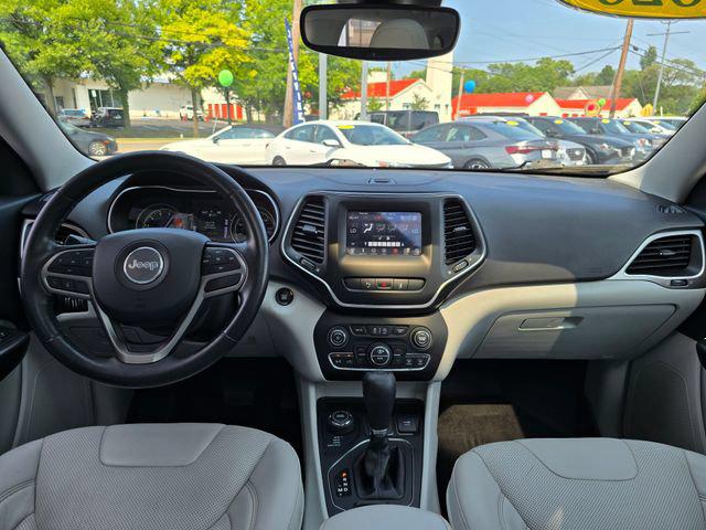 2020 Jeep Cherokee Latitude Lux 4x4 2020 Jeep Cherokee Latitude Lux 4x4